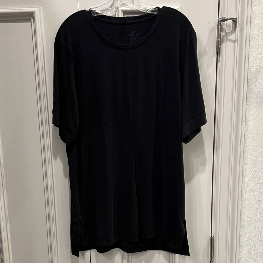 Nike Men's Dri-Fit Black Short Sleeve Tee